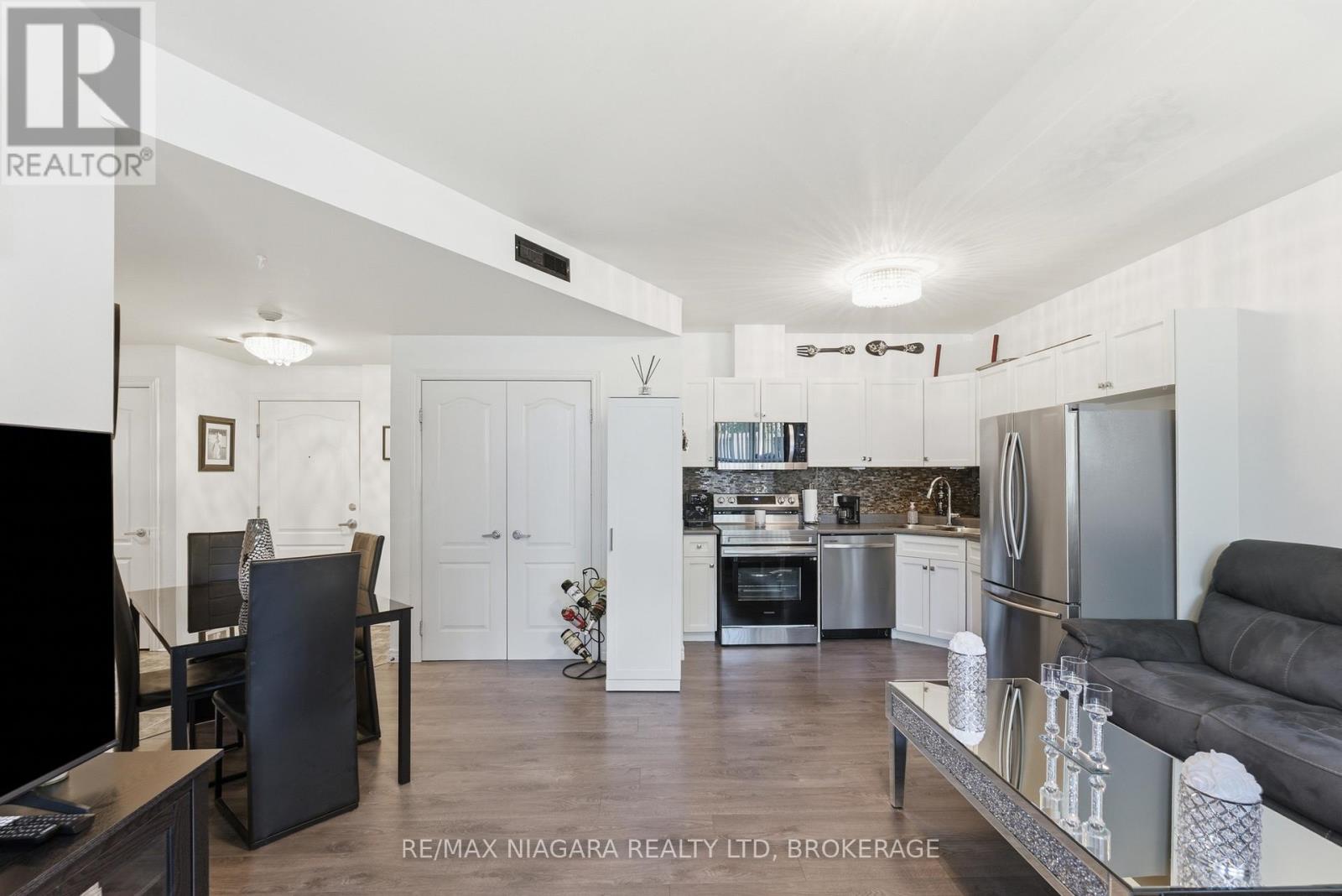 #110 6350 DORCHESTER ROAD - 9