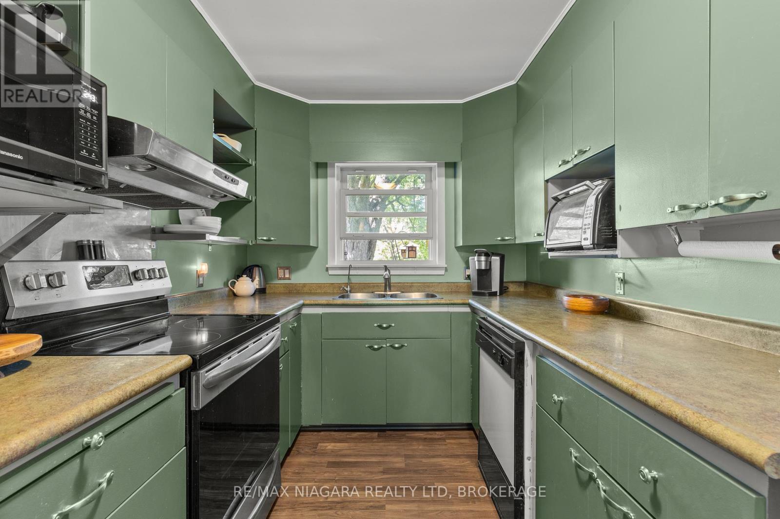 7931 WATSON STREET - 11