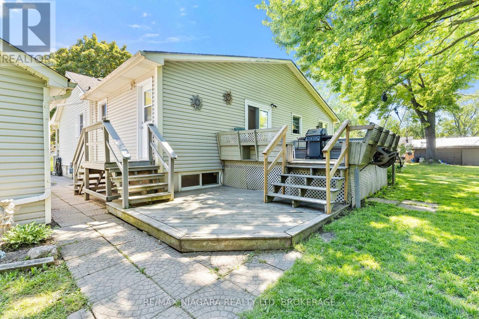 7931 WATSON STREET - 28