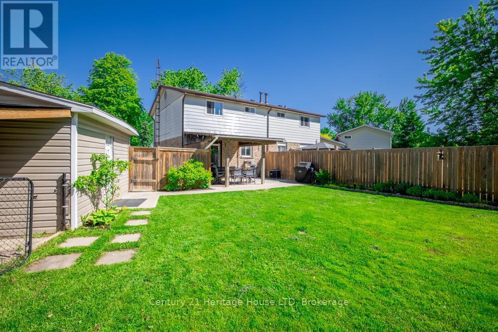 20 BALDWIN CIRCLE - 21