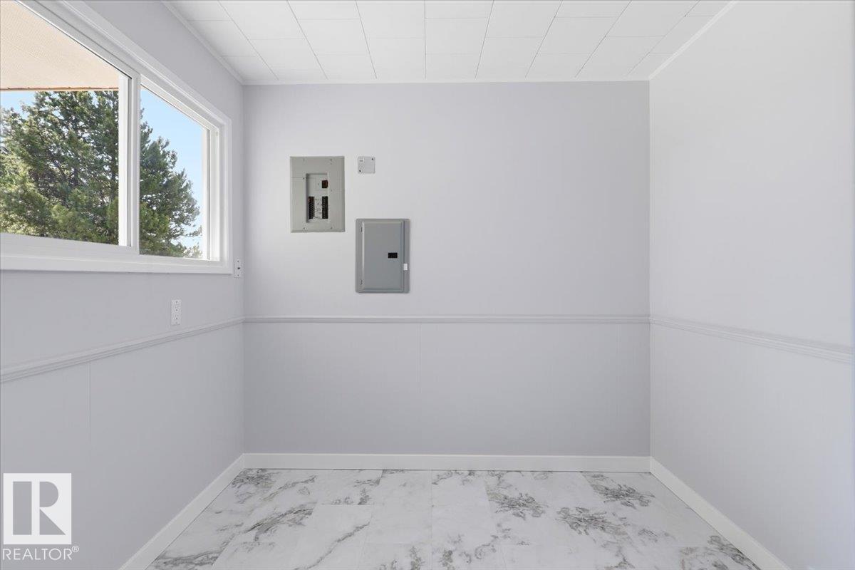 417 SWEDBERG ST - 23