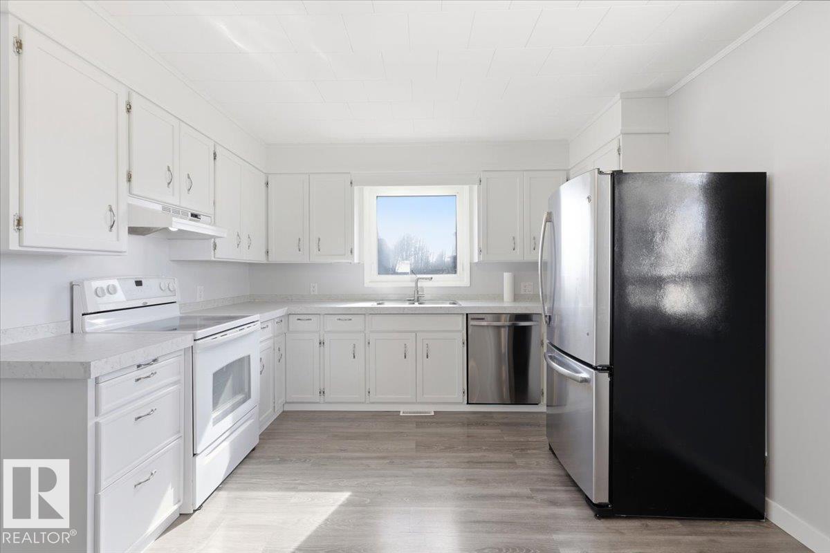 417 SWEDBERG ST - 10