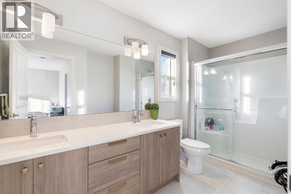 224 River Heights Drive, Cochrane