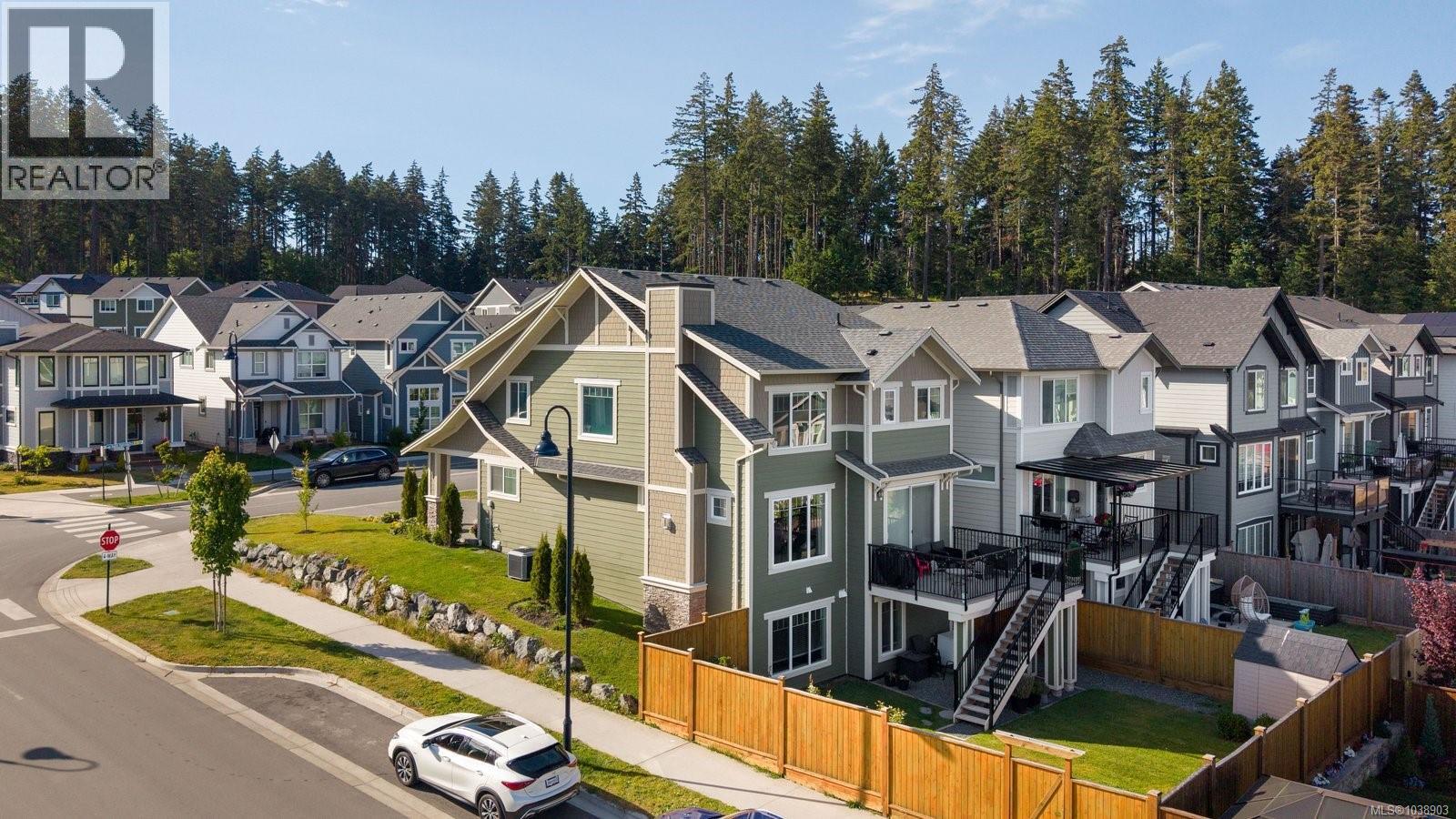 3387 Ryder Hesjedal Way - 2