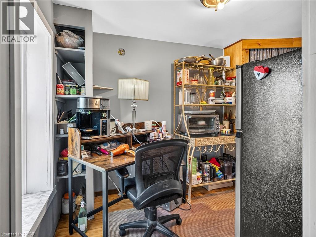 4750 SHERKSTON Road - 18