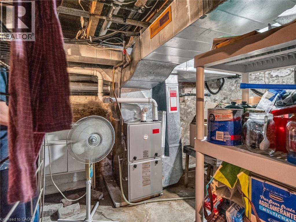 4750 SHERKSTON Road - 24