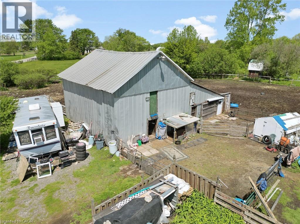 4750 SHERKSTON Road - 26