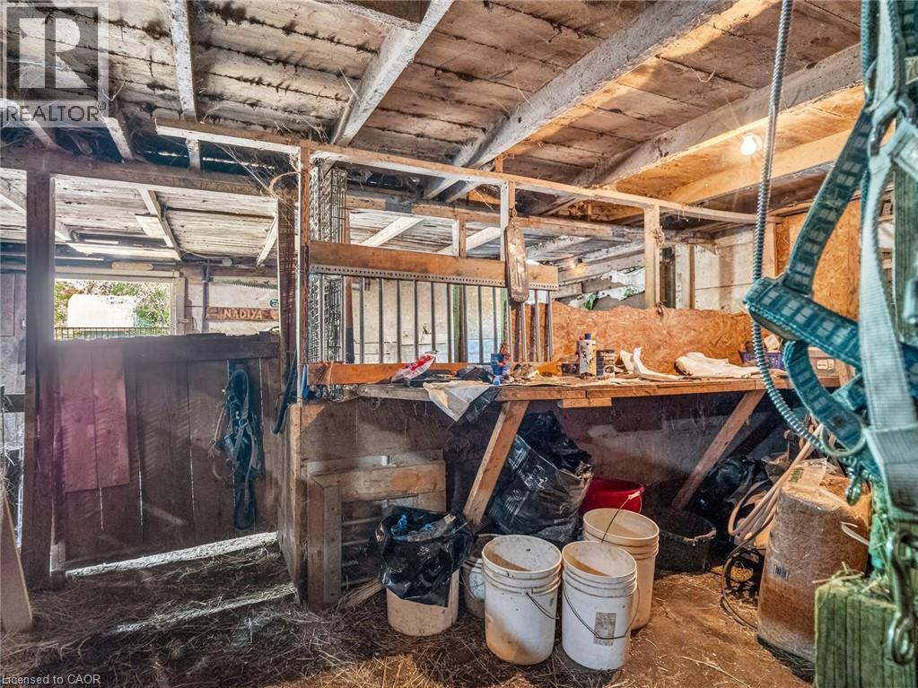 4750 SHERKSTON Road - 27