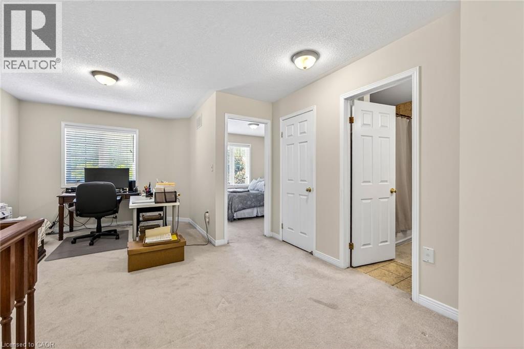 33 WILLOW Lane - 30