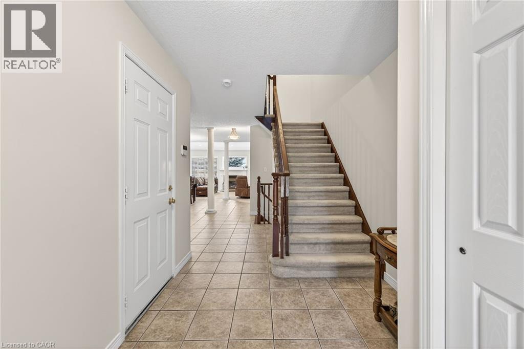 33 WILLOW Lane - 4