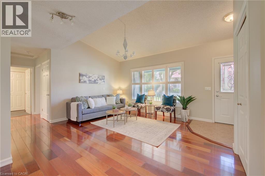 137 WESLEY Crescent - 14