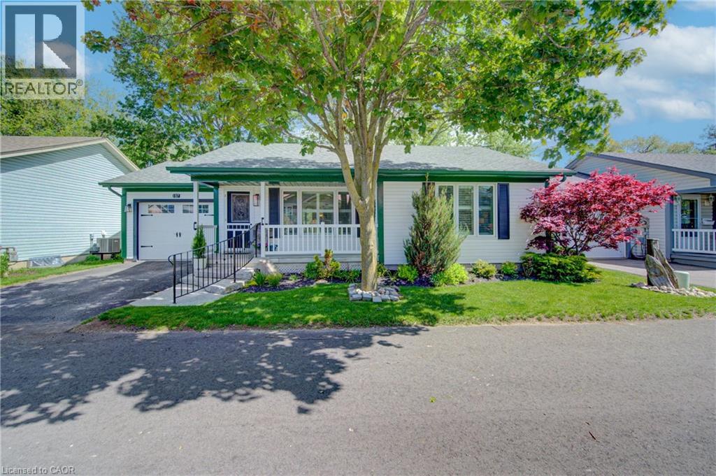 137 WESLEY Crescent - 2