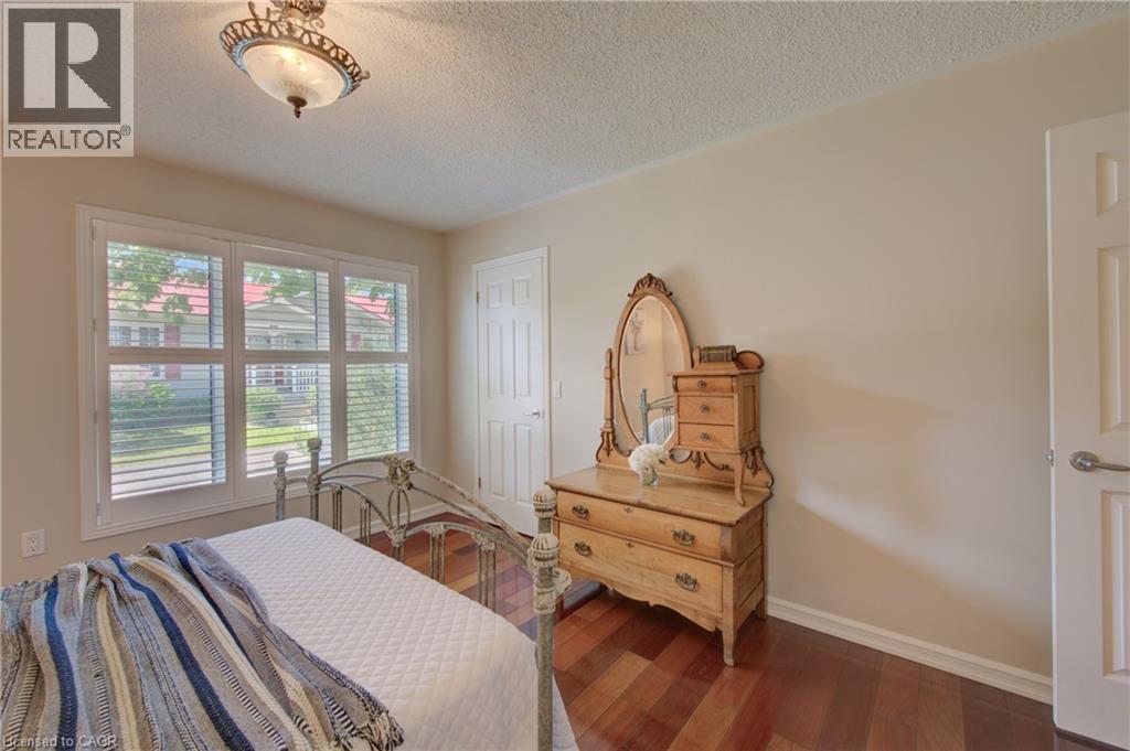 137 WESLEY Crescent - 26