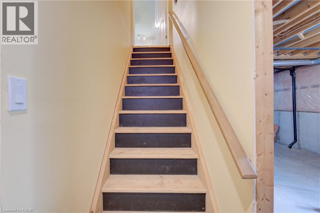 137 WESLEY Crescent - 27