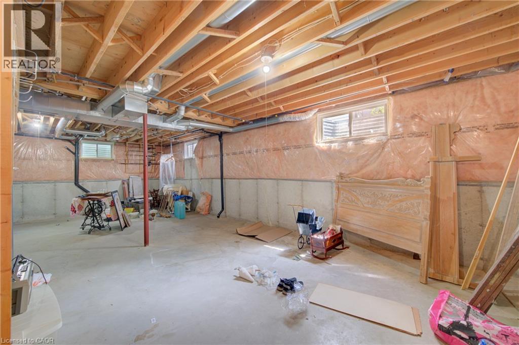 137 WESLEY Crescent - 28