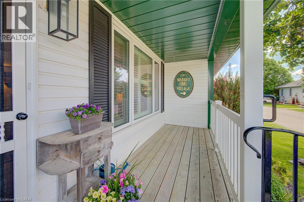 137 WESLEY Crescent - 5