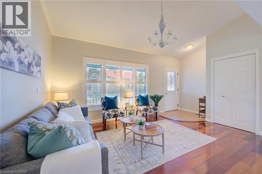137 WESLEY Crescent - 9