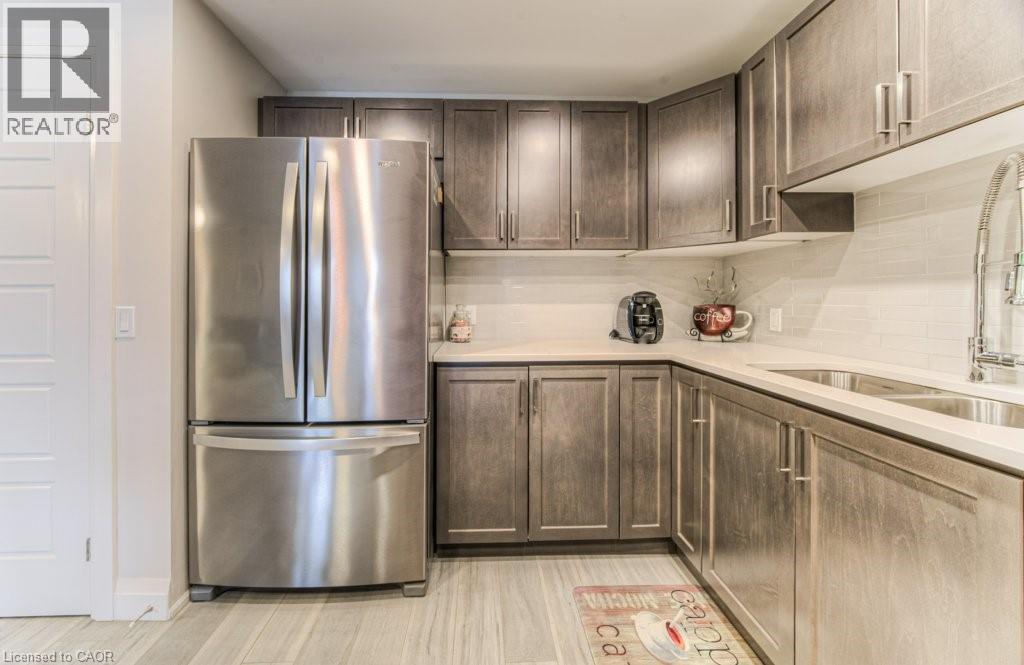 #107 5 WAKE ROBIN Drive - Image 14