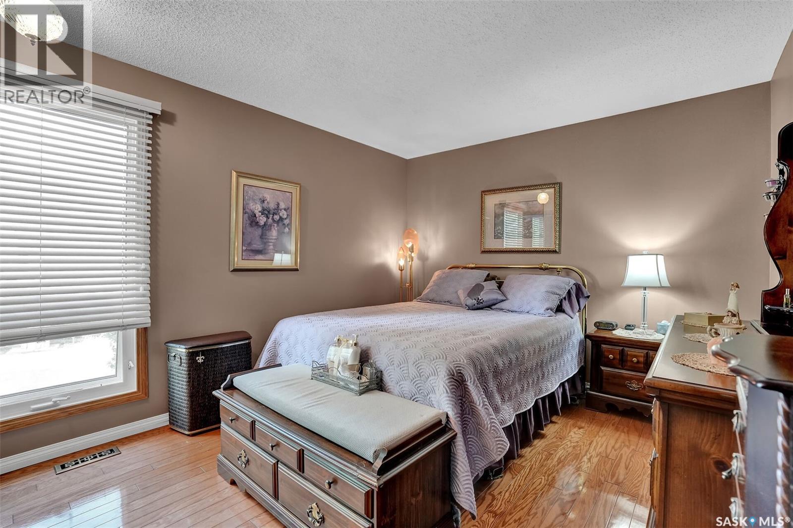 15 Dalhousie WAY - 18