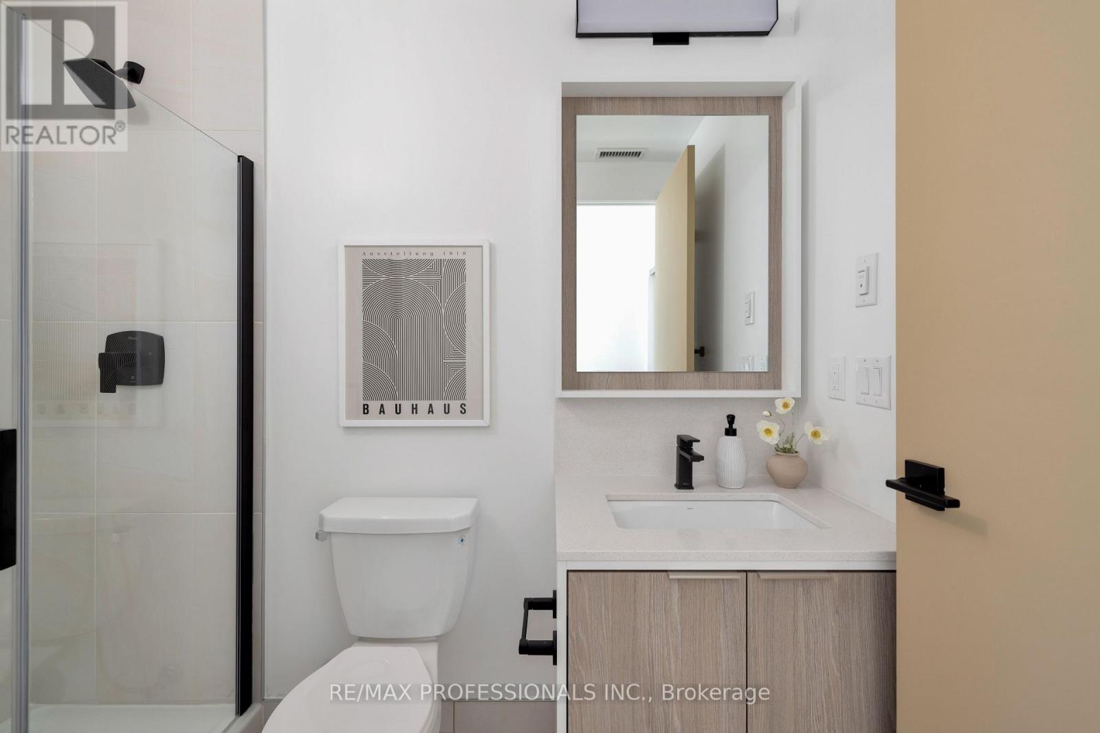 #3009 36 ZORRA STREET - 33