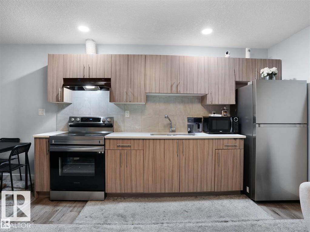 207 41 AV NW - 23