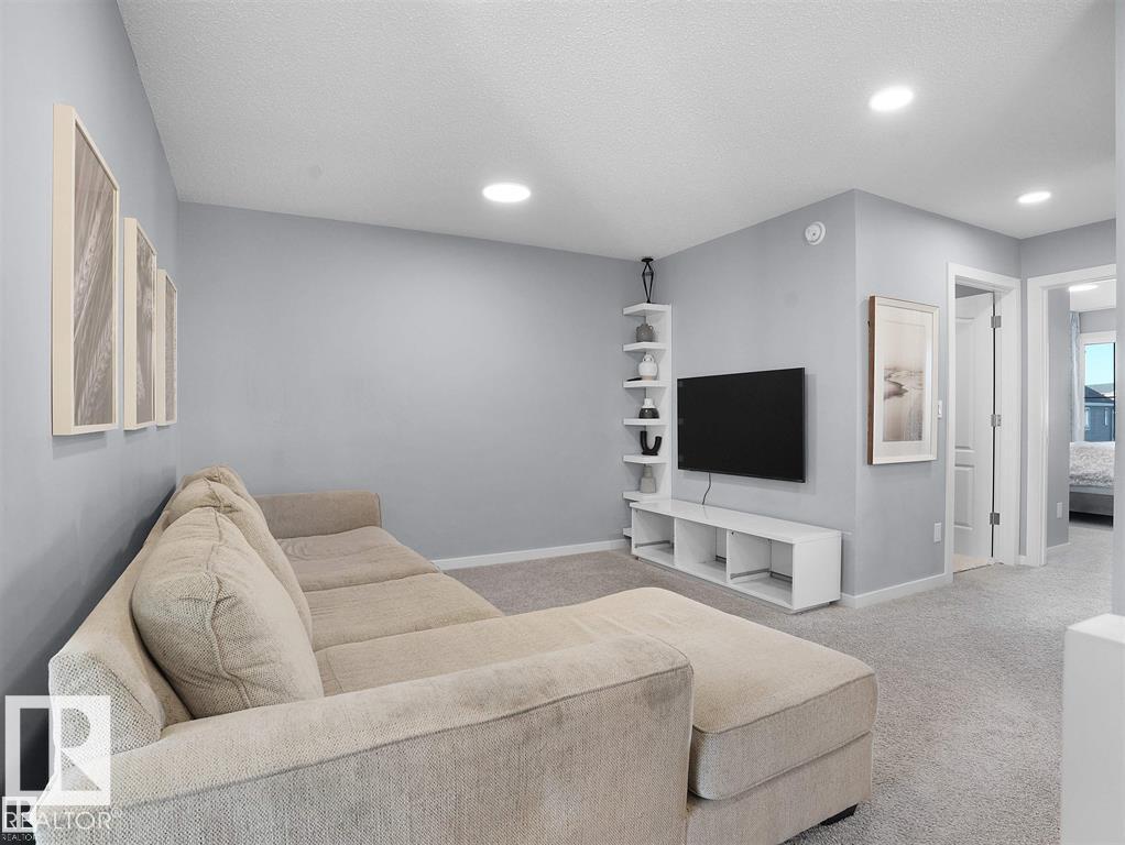 207 41 AV NW - 48