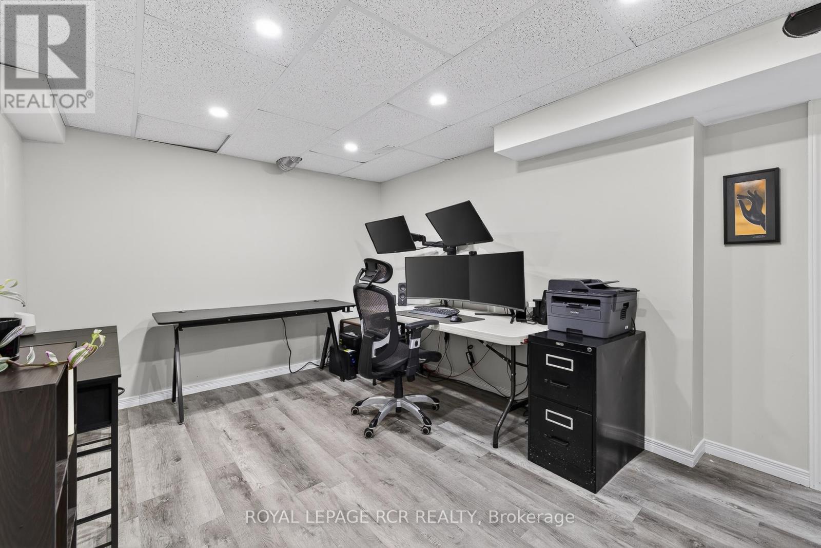 57 BOLSTER LANE - 24