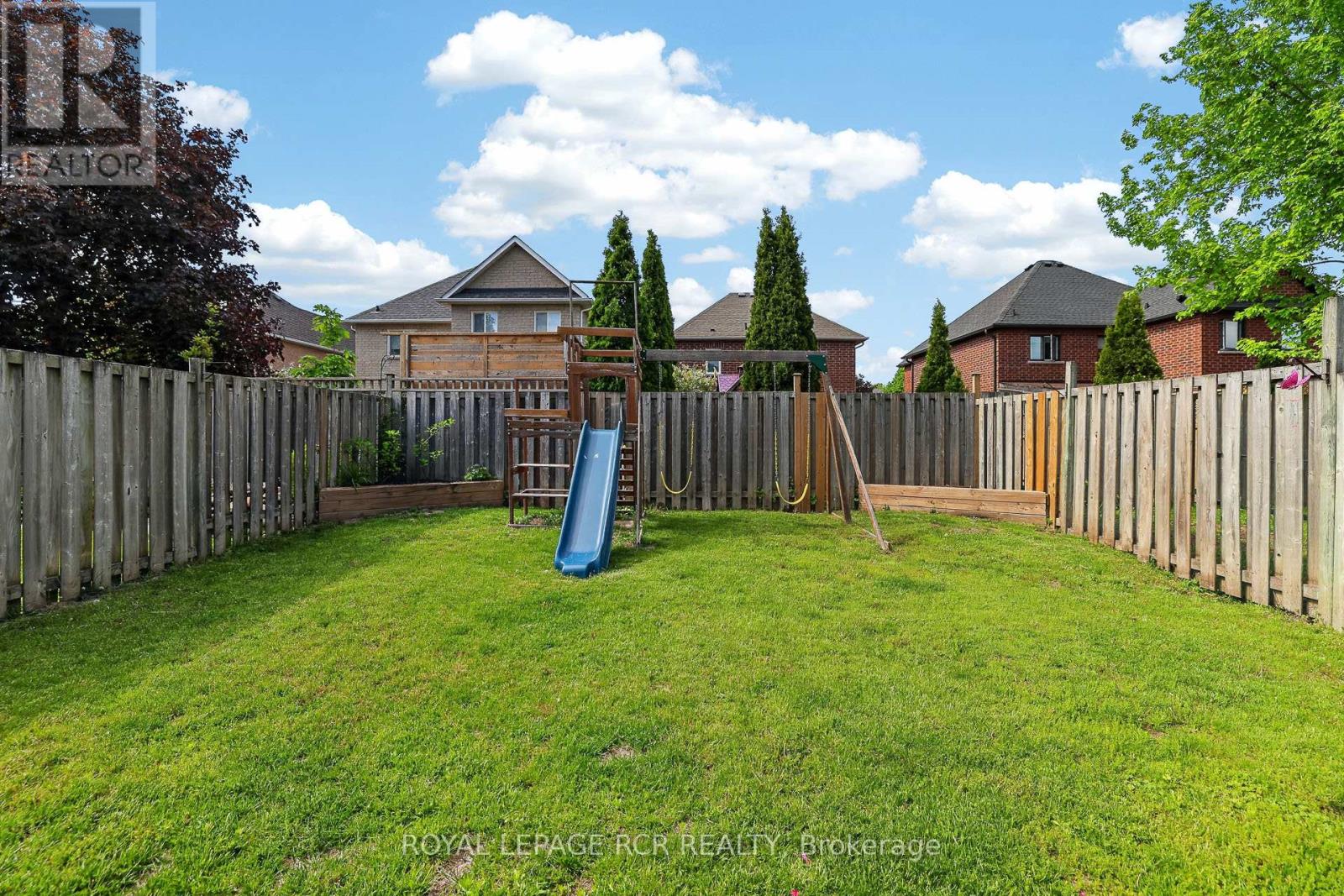 57 BOLSTER LANE - 32