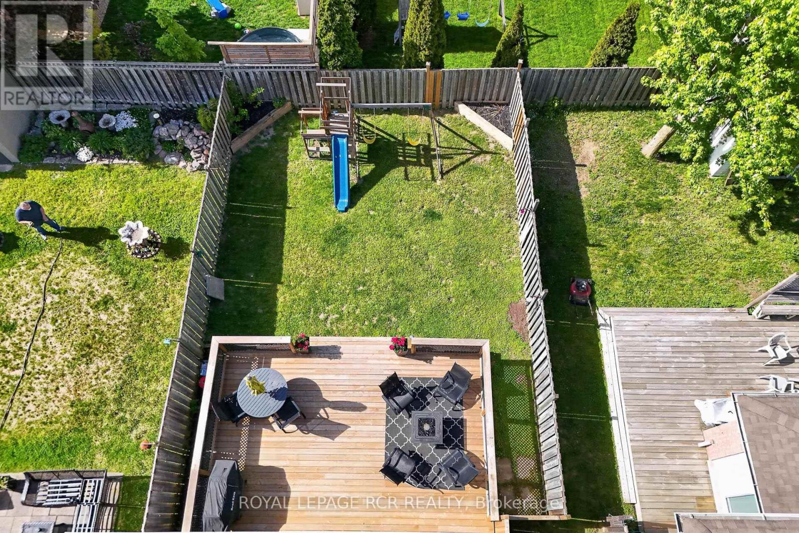 57 BOLSTER LANE - 39