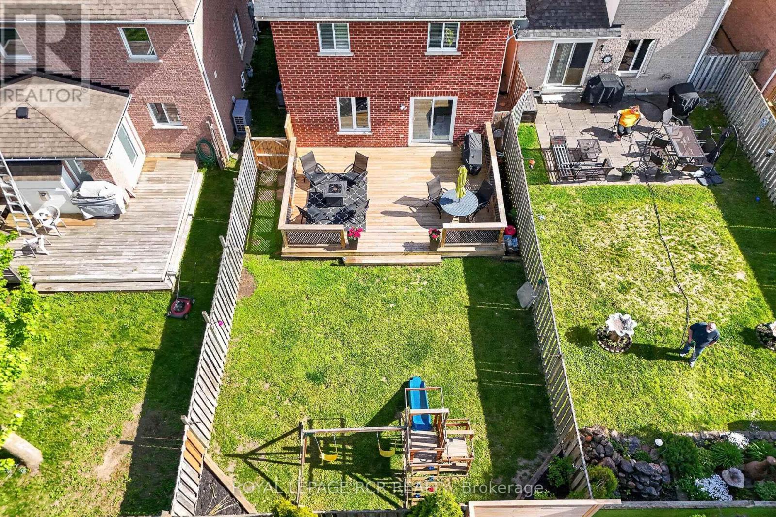 57 BOLSTER LANE - 40