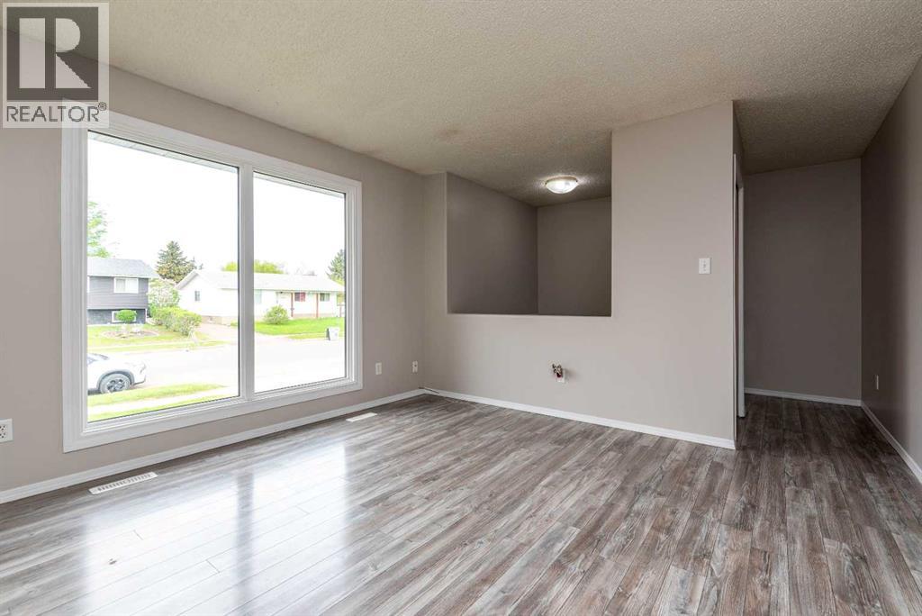 2723 47 Avenue Avenue - photo 4