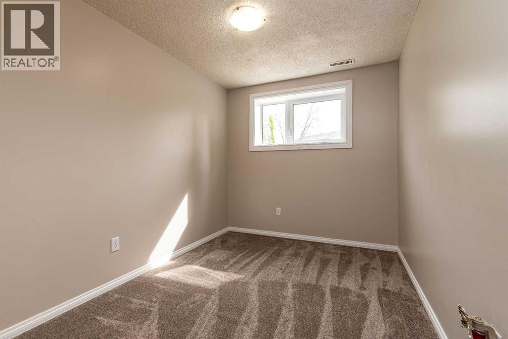 2723 47 Avenue Avenue — photo 16