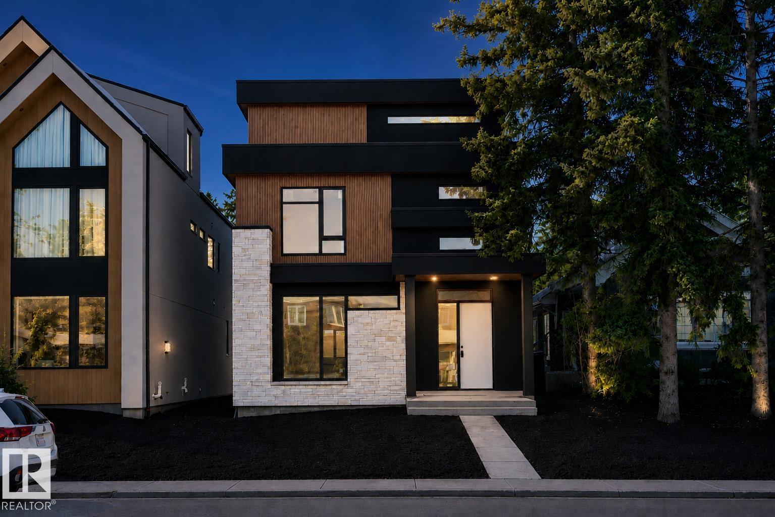 8318 120 ST NW - 19