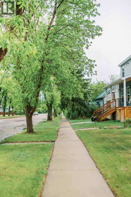 4814B 48 Street - photo 3