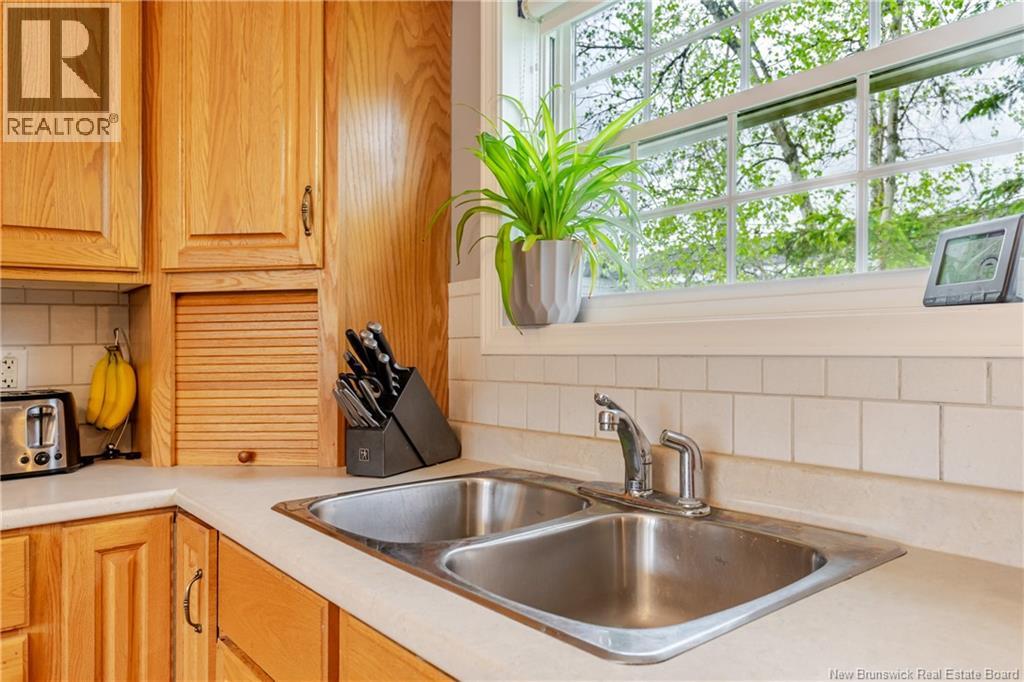2 Wood Avenue - 10