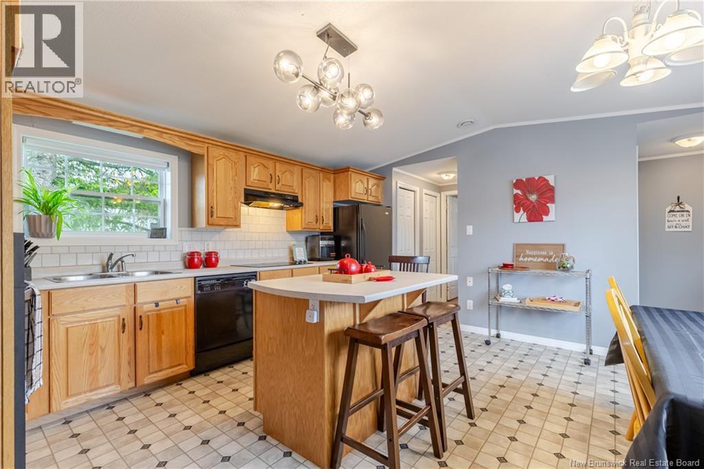 2 Wood Avenue - 13