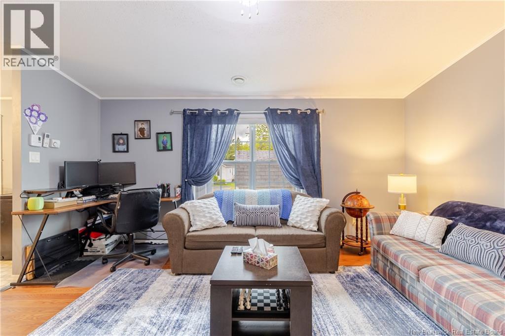 2 Wood Avenue - 16