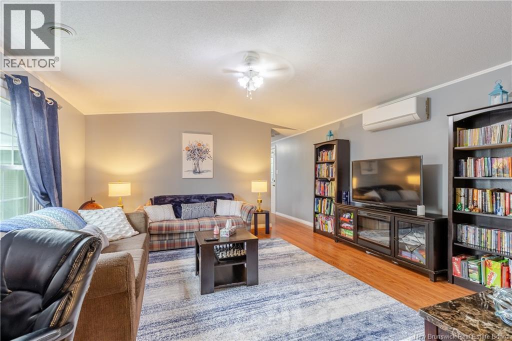 2 Wood Avenue - 18