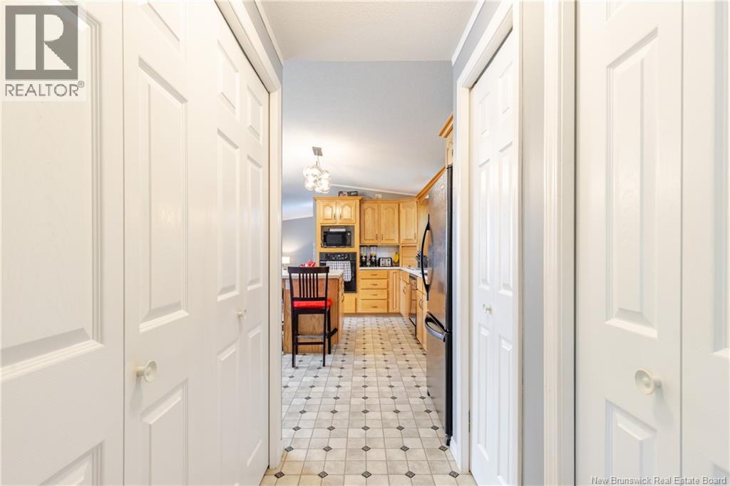 2 Wood Avenue - 20