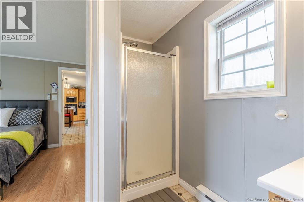 2 Wood Avenue - 24