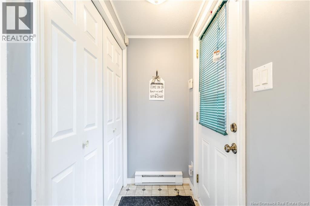 2 Wood Avenue - 26