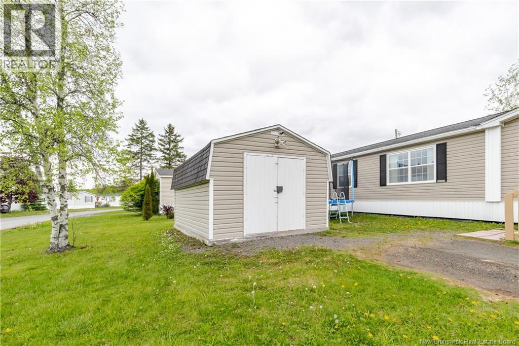 2 Wood Avenue - 42