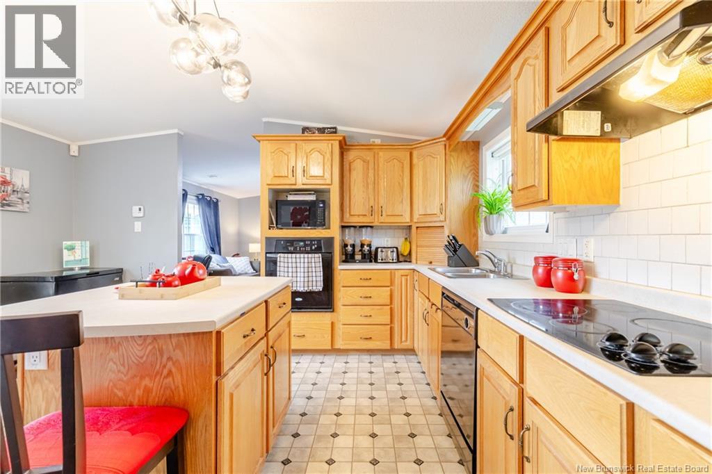 2 Wood Avenue - 5