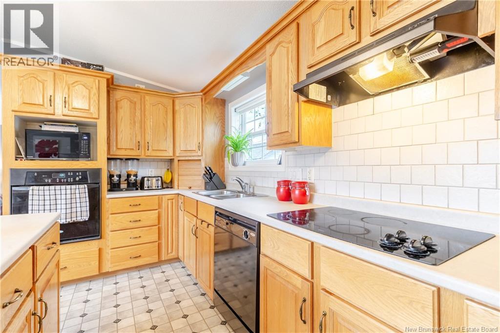 2 Wood Avenue - 7