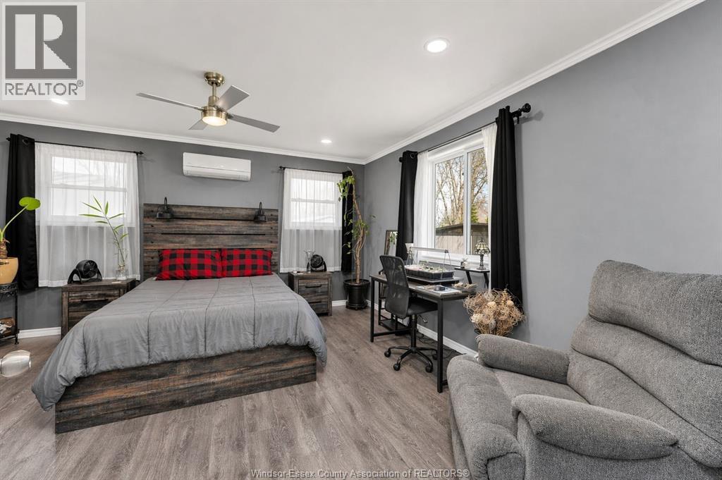 175 CLAREMONT LANE - 12