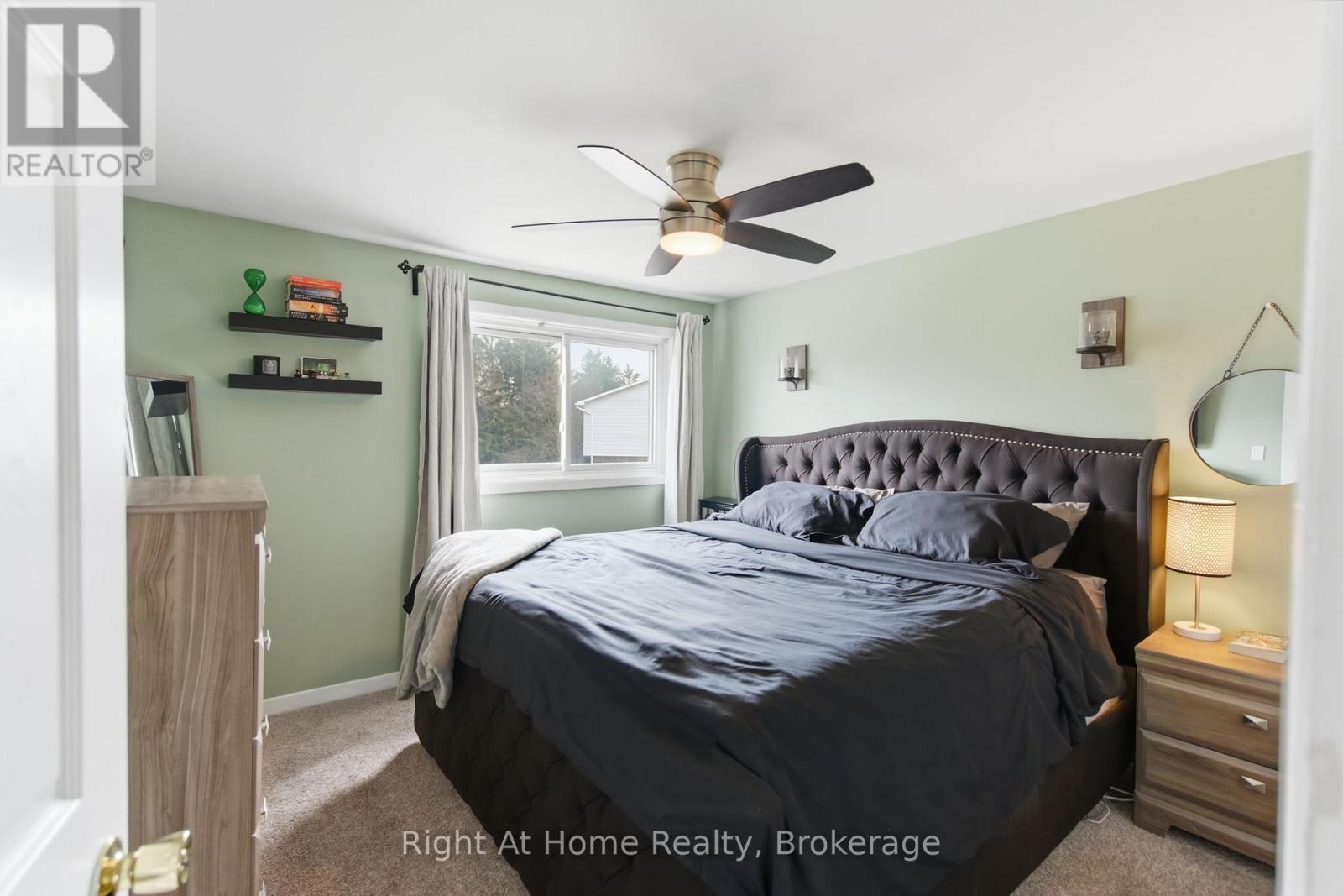 #12 303 GARDEN STREET - 18