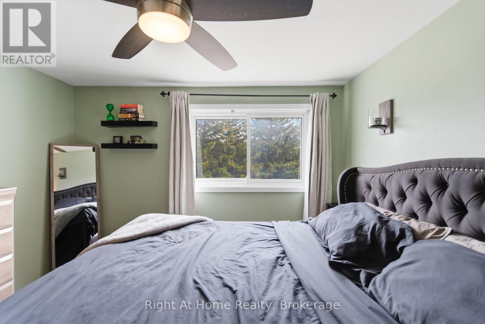 #12 303 GARDEN STREET - 19