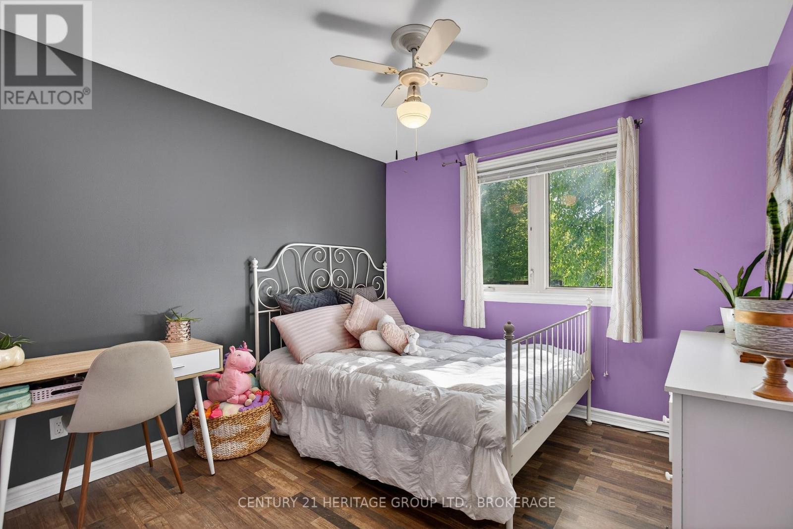 825 ALLUM AVENUE - 24