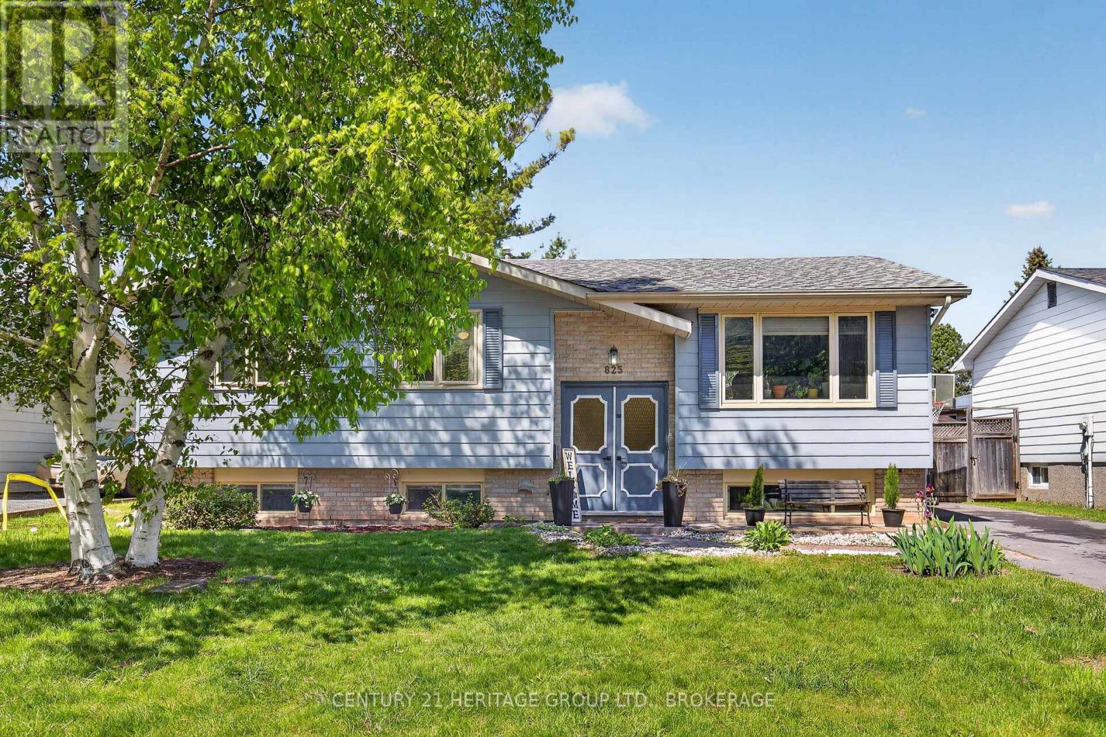 825 ALLUM AVENUE - 3