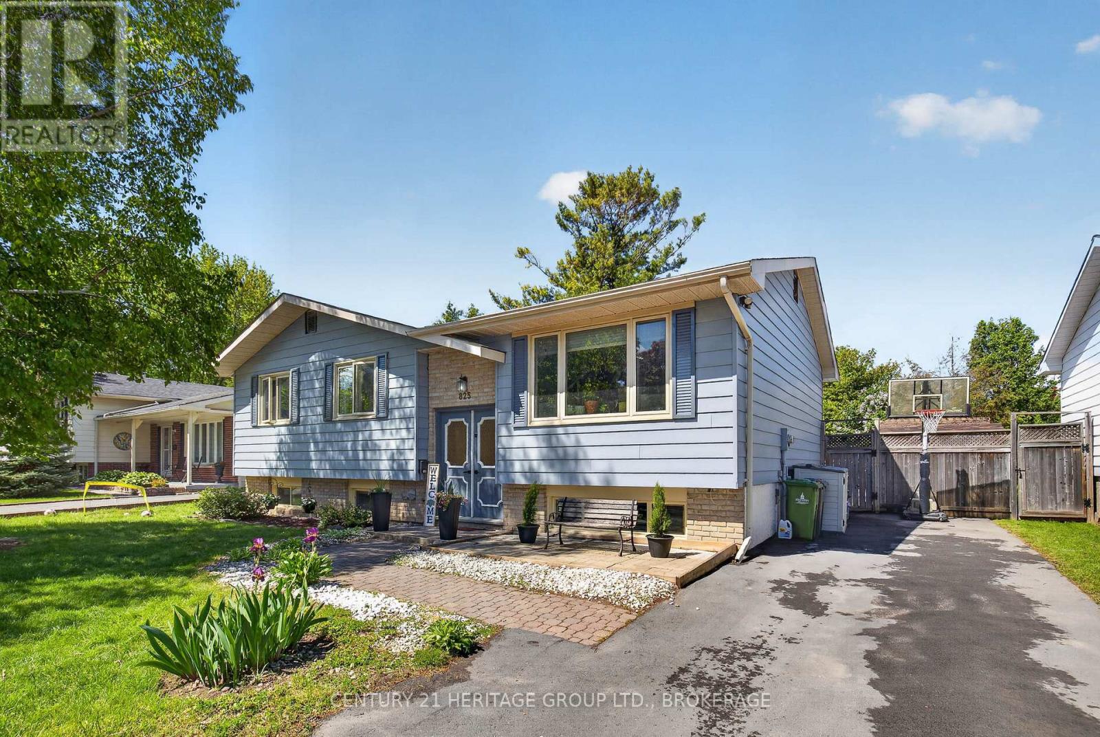 825 ALLUM AVENUE - 4